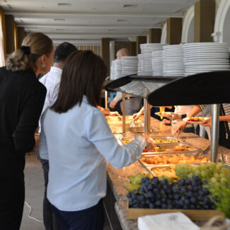 EVENIMENTE LITORAL Dolphin Travel Events Petreceri